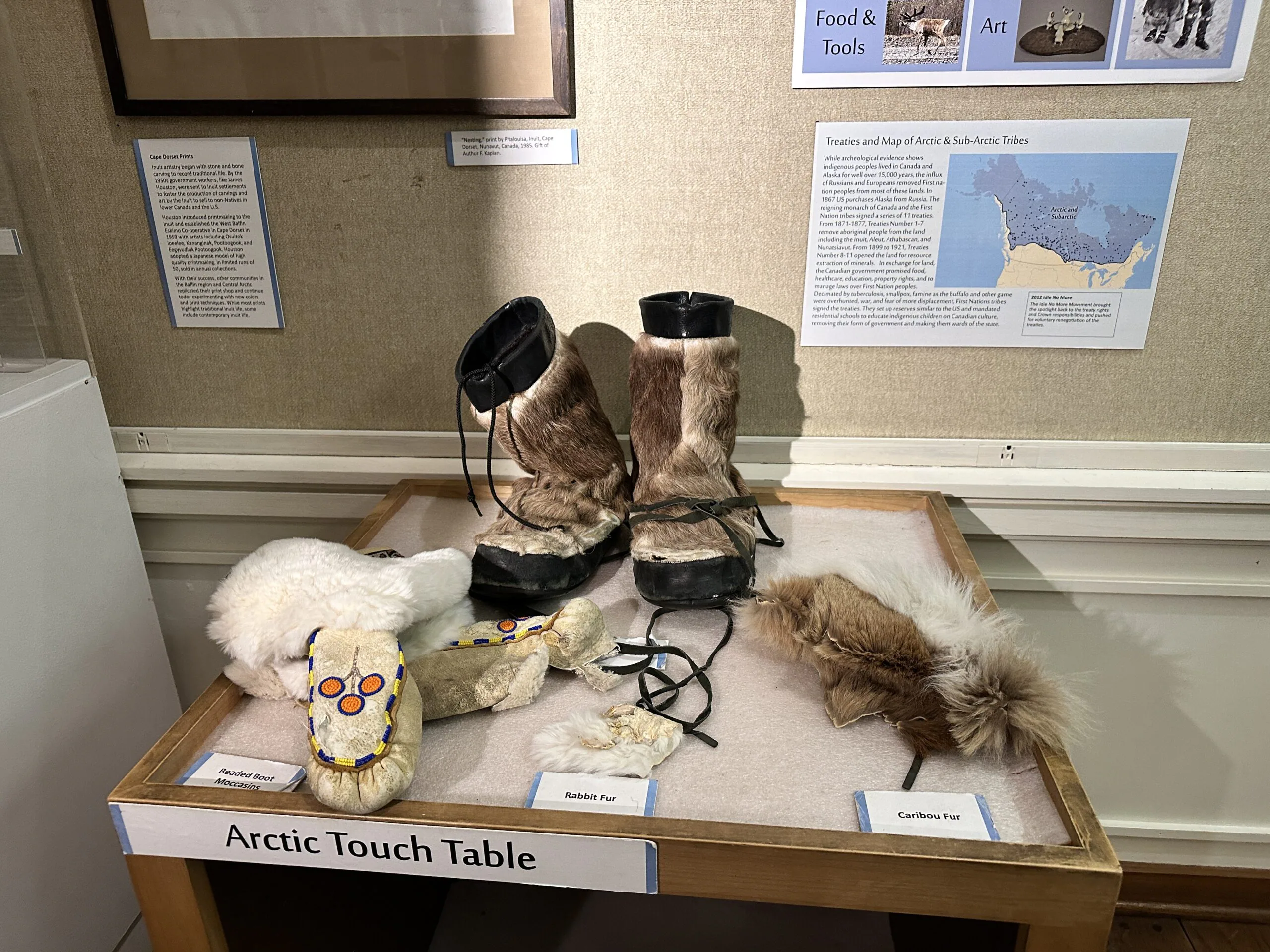 arctic touch table