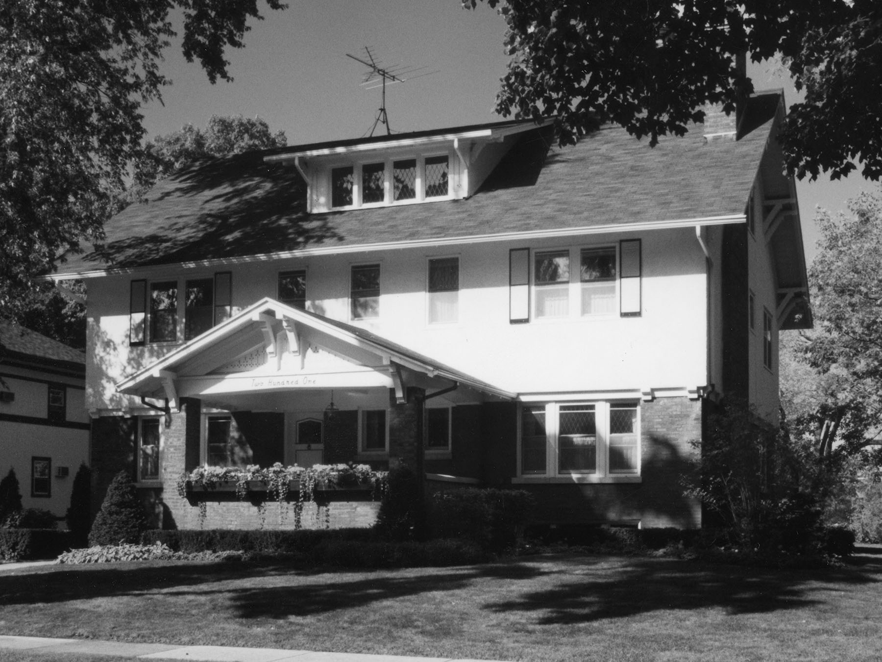 201 Cumberland Ave.